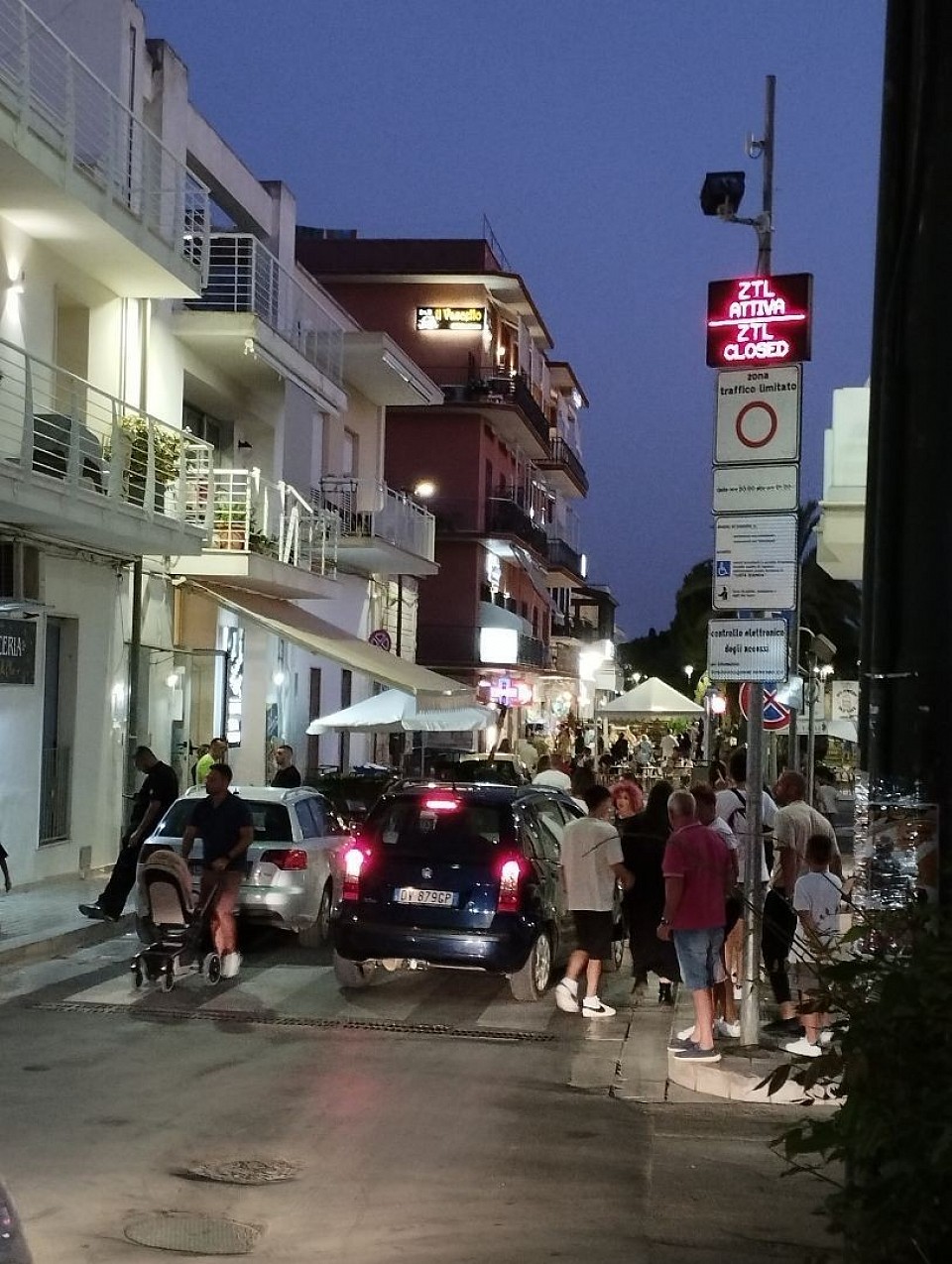 Ingresso via Muratori